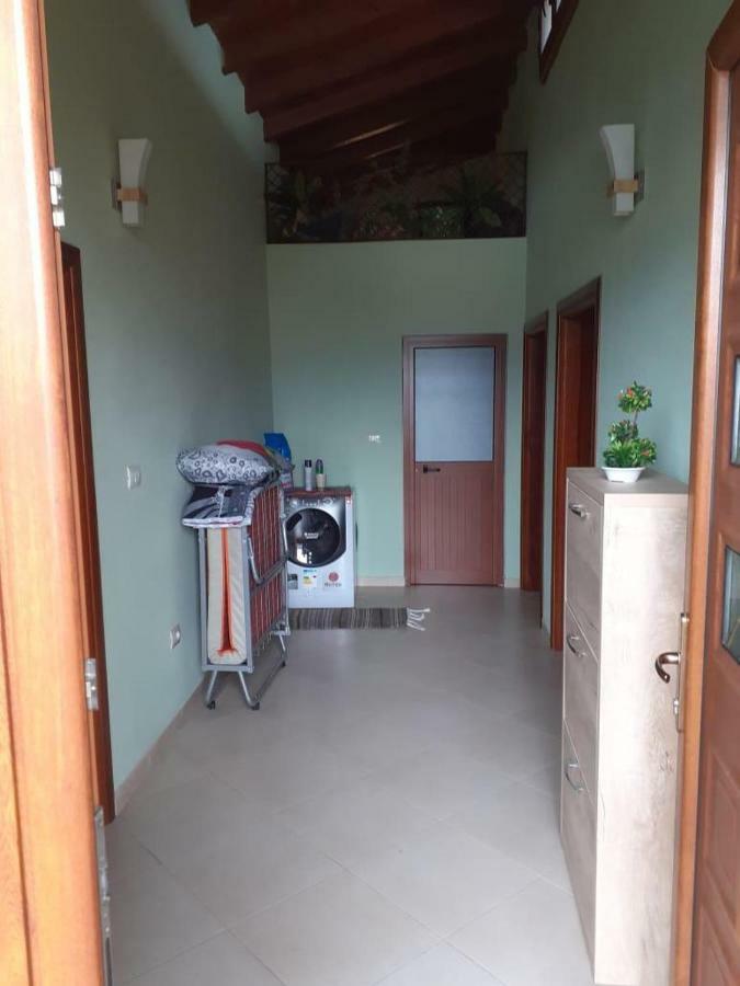 Sara'S Villa Shkodër エクステリア 写真