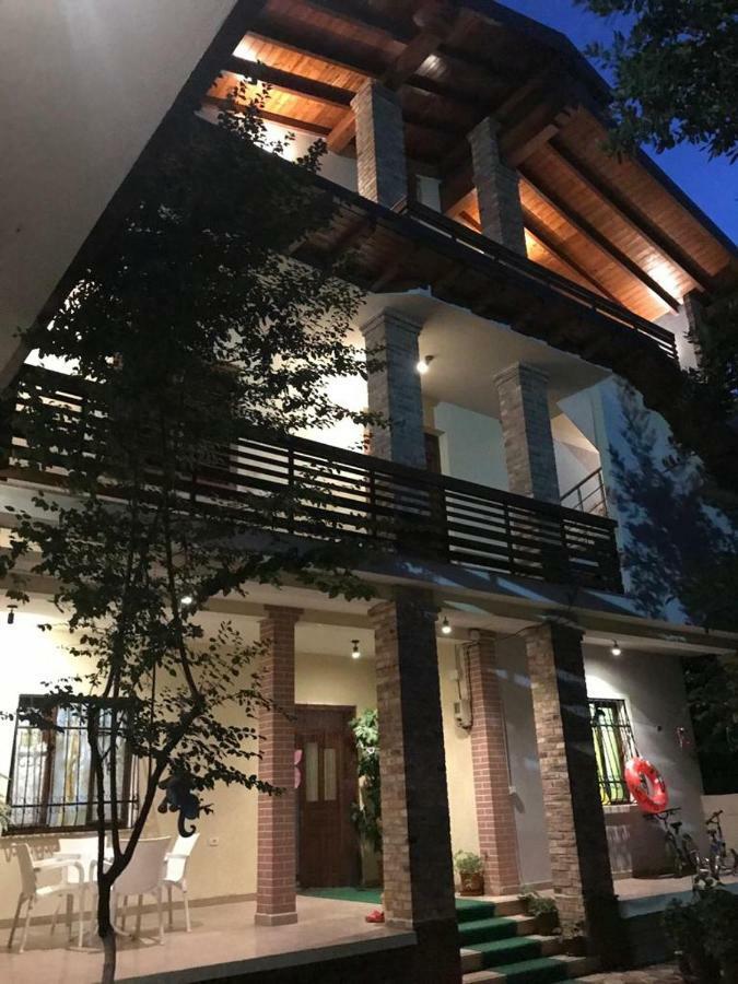 Sara'S Villa Shkodër エクステリア 写真