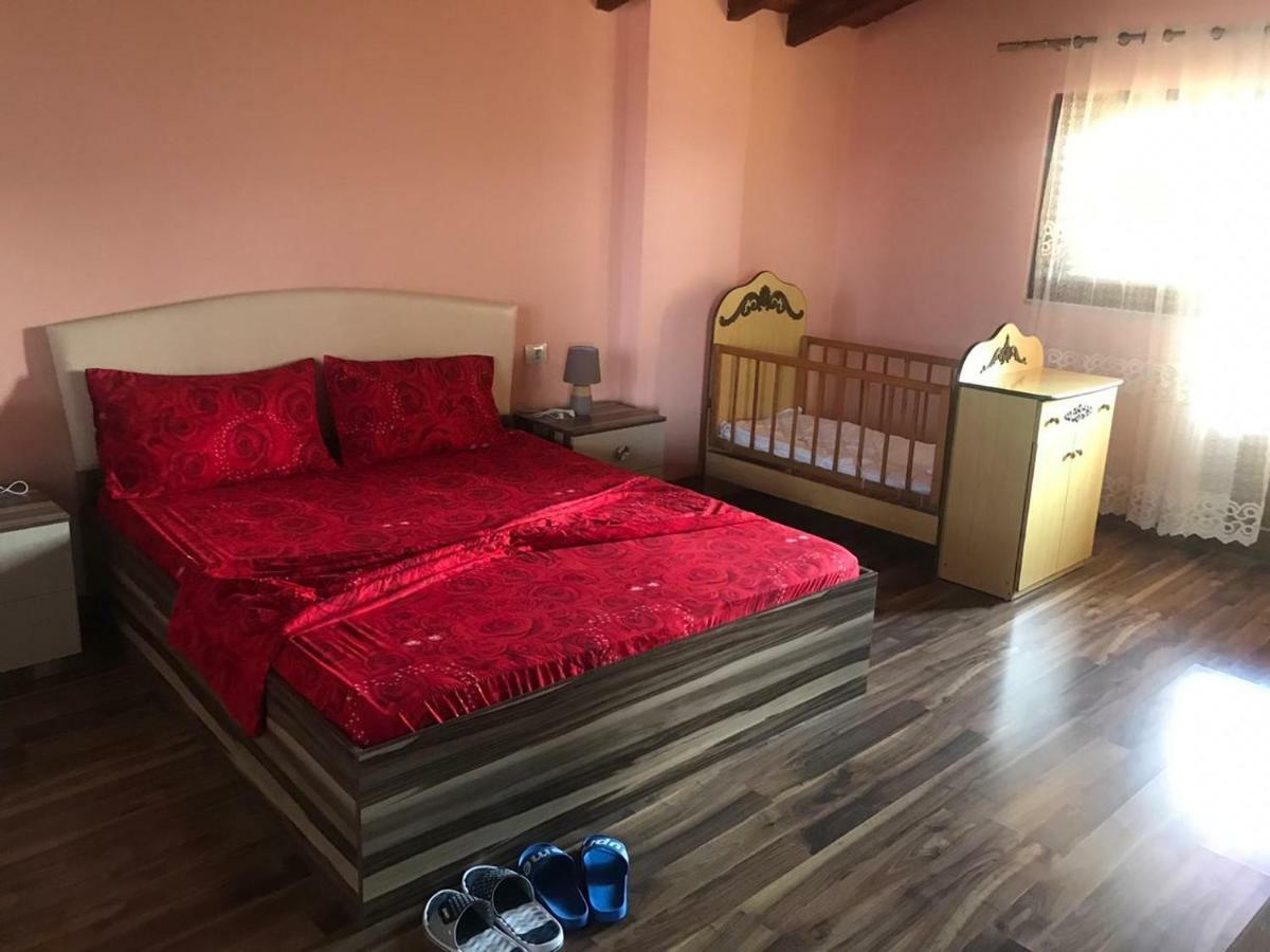 Sara'S Villa Shkodër エクステリア 写真