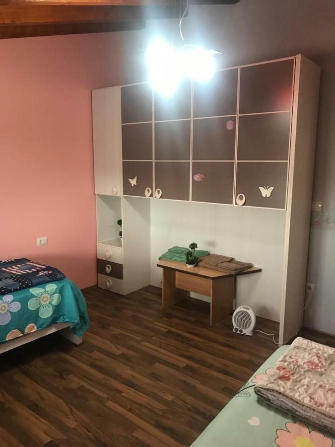 Sara'S Villa Shkodër エクステリア 写真